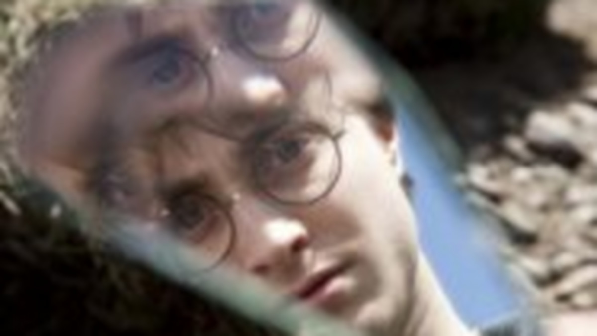 Wytwórnia Warner Bros zapłaciła pół miliona dolarów, aby mieć pewność, że Daniel Radcliffe będzie mógł uczestniczyć w promocji ostatniego filmu o Harrym Potterze.