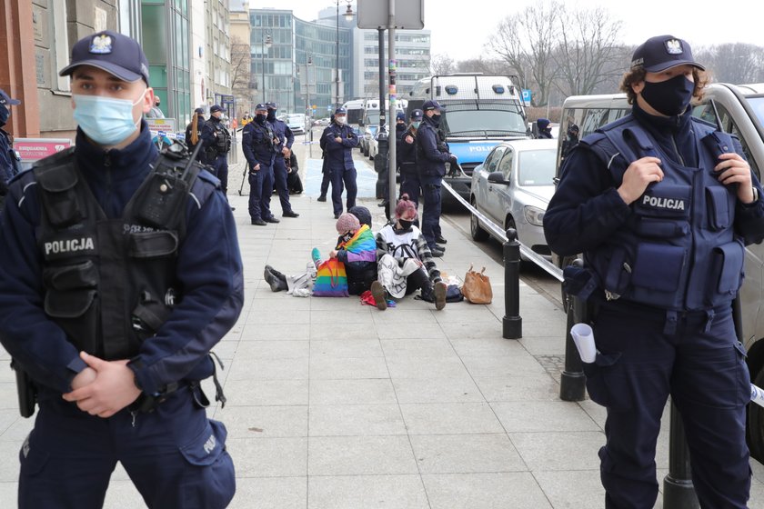 Protesty przeciwko ustawie "Tak dla rodziny, nie dla gender"