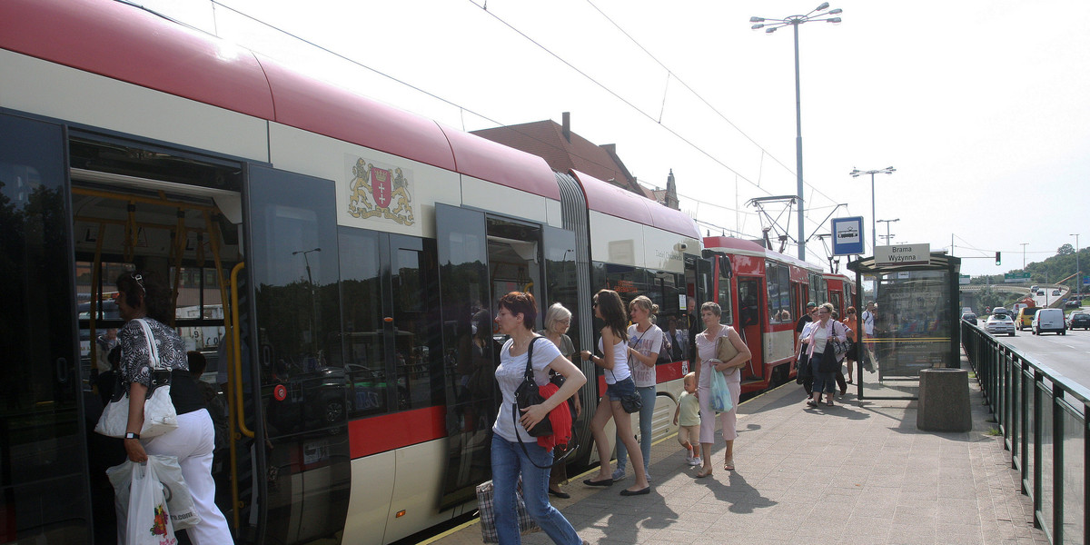 Tramwaje na przystankach