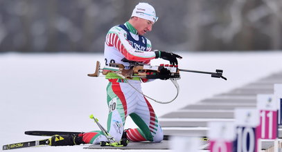 Strzelił sobie w brzuch. Wcześniej rozstał się z żoną. Czy to był powód?