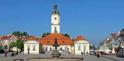 Prognoza pogody w mieście Białystok - zobacz, czy 2018-08-21 powita nas słońcem, czy też konieczne jest wzięcie parasolek?