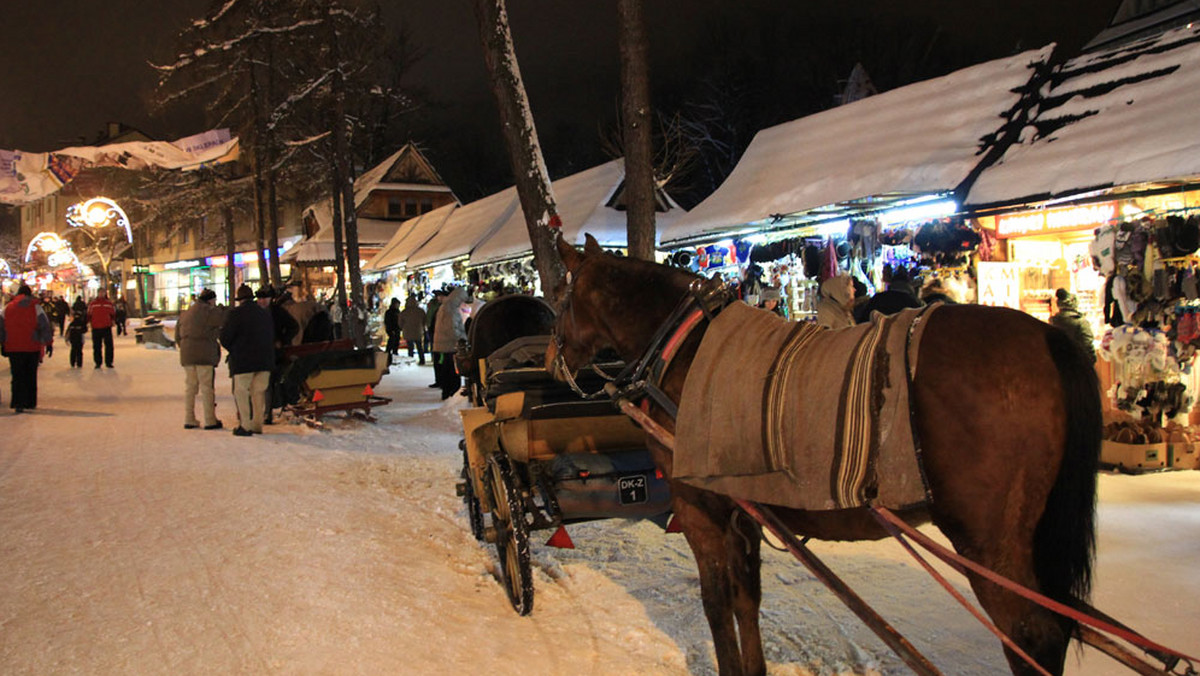 W weekend 14 i 15 grudnia Zakopane w ramach otwarcia sezonu zimowego  organizuje akcję "Weekend za pół ceny". Turyści będą mogli taniej korzystać z oferty stacji narciarskich, hoteli, pensjonatów, restauracji i obiektów rekreacyjnych.