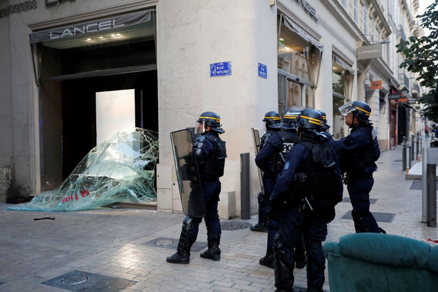 Francuscy policjanci
