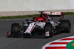 Oficjalnie! Robert Kubica wraca za kierownicę bolidu Formuły 1