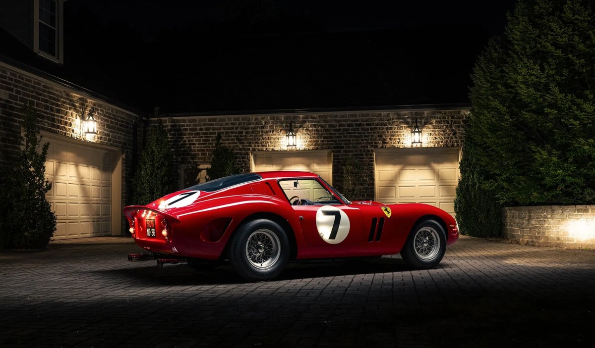 Ferrari 250 GTO / 330 LM
