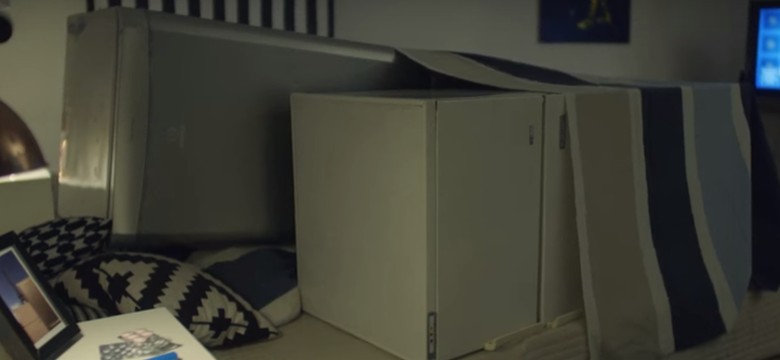 Takiego klipu jeszcze nie było: lodówki jako ludzie. Ten Typ Mes i jego nowy TELEDYSK