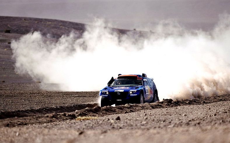 Rajd Dakar 2010: Przygoński atakuje, Hołowczyc awansuje (6. etap na żywo, wyniki, foto)