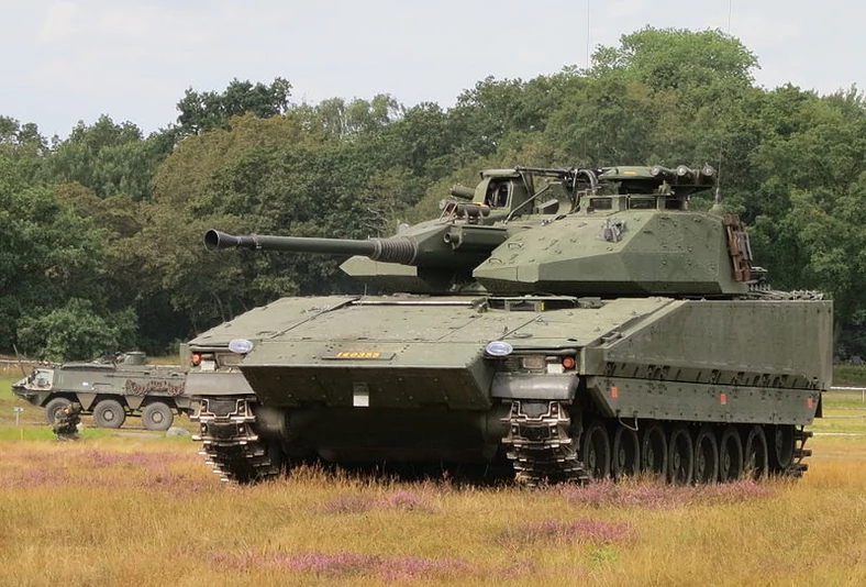 CV90