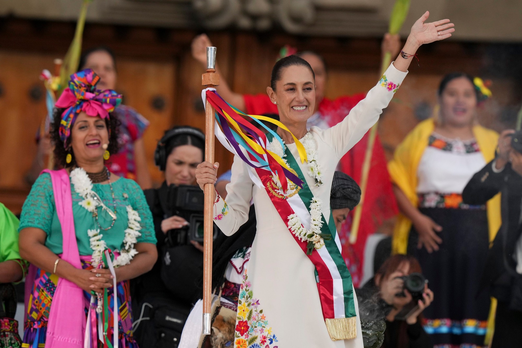 Inaugurácia prvej mexickej prezidentky: Claudia Sheinbaum zložila slávnostnú prísahu.