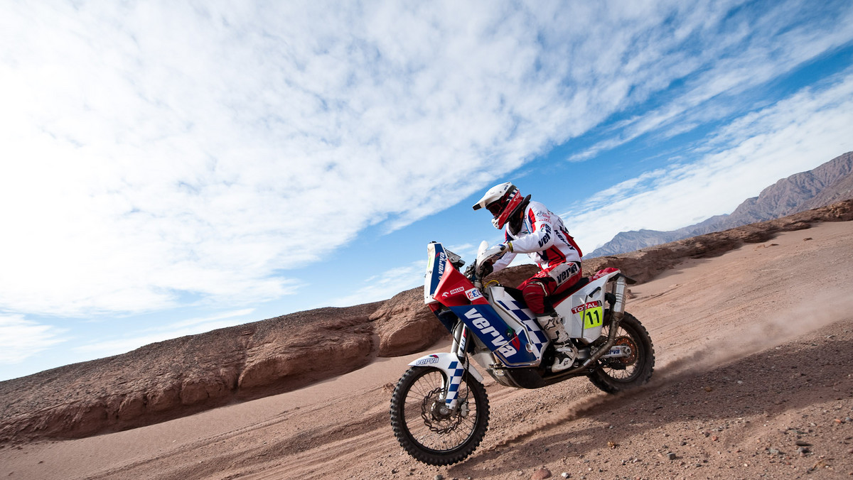 Trwa prestiżowy Rajd Dakar 2012. Wszystkie najświeższe informacje, wywiady fotoreportaże i wideo znajdziesz w specjalnym serwisie w portalu Onet.