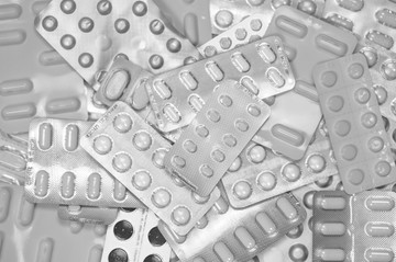 Gyakori antibiotikum kúra: növelheti a vastagbélrák kockázatát