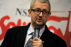 Ziemkiewicz: Kaczyński, Michnik i Geremek są z tego samego salonu