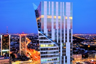 Złota 44 z pozwoleniem na użytkowanie. Wielkie otwarcie luksusowego apartamentowca