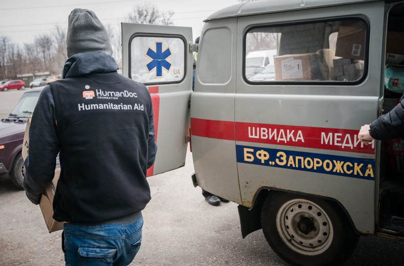 Transport pomocy humanitarnej do Ukrainy zorganizowany przez Fundację HumanDOC