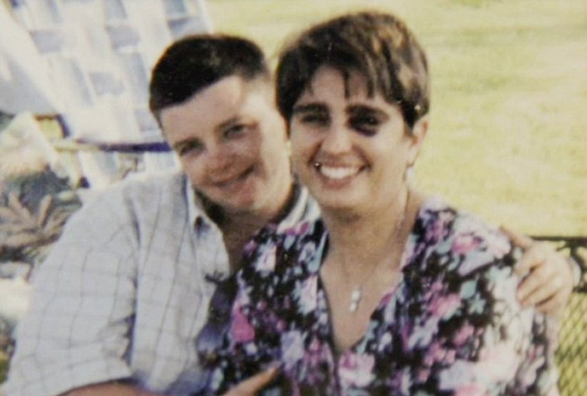 Šokantno otkriće: Kada je Elizabet Rudavski (s masnicom na oku) ubila muža nasilnika Anđela Hedingtona (levo), otkrila je da je on žena sa veštačkim penisom