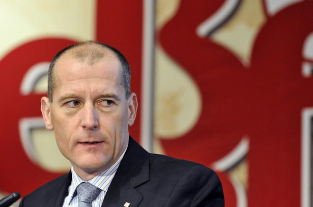 Zdenek Tuma, prezes czeskiego banku centralnego odchodzi przed upływem kadencji.