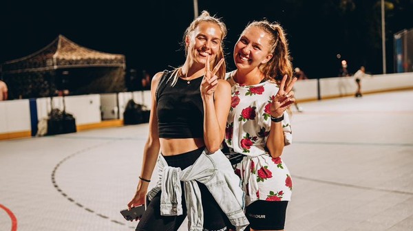 Skate Night Wrocław - gorąca atmosfera i uśmiech gwarantowane. 