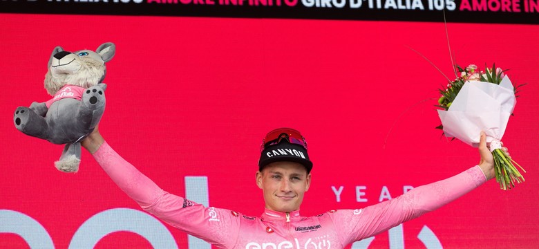 Yates wygrał czasówkę, van der Poel nadal liderem Giro d'Italia