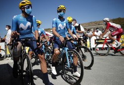 Żaden kolarz jadący w Tour de France nie jest zakażony koronawirusem