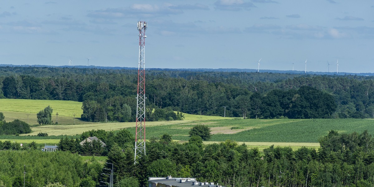 Przekaźnik telefonii komórkowej.