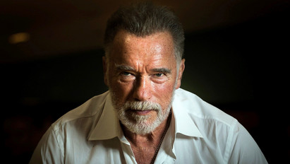 Arnold Schwarzenegger gyászol