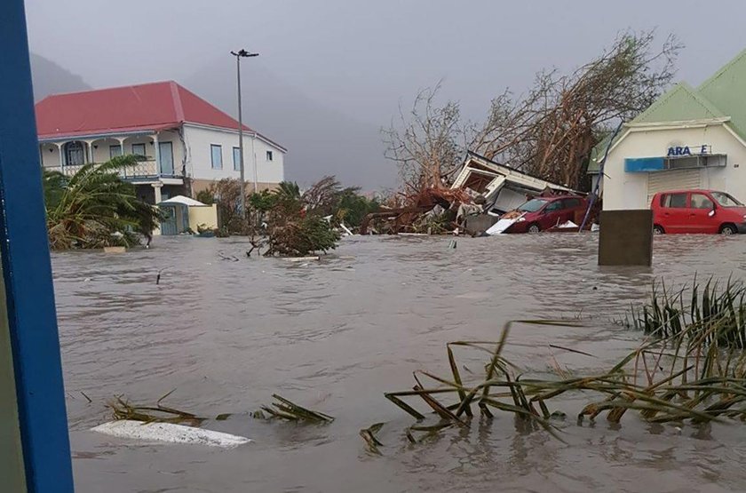 Huragan Irma sieje spustoszenie na terytoriach francuskich w archipelagu Małych Antyli