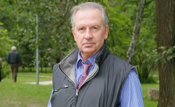 Tomasz Stockinger przez koronawirusa odizolowany od bliskich