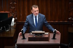 Wotum nieufności wobec szefa MON Mariusza Błaszczaka. Jest decyzja Sejmu