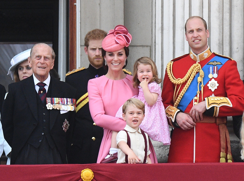 Brytyjska rodzina królewska podczas Trooping The Colour w Londynie