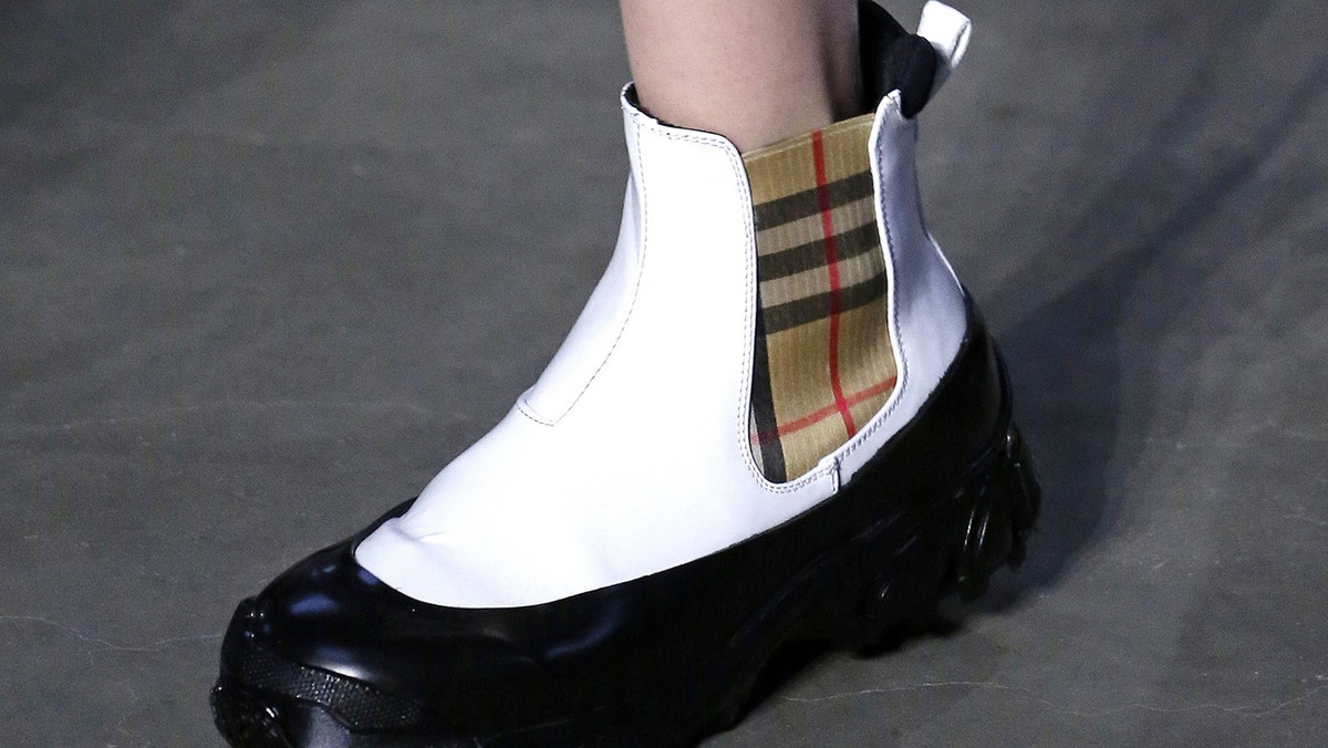 Buty z pokazu Burberry