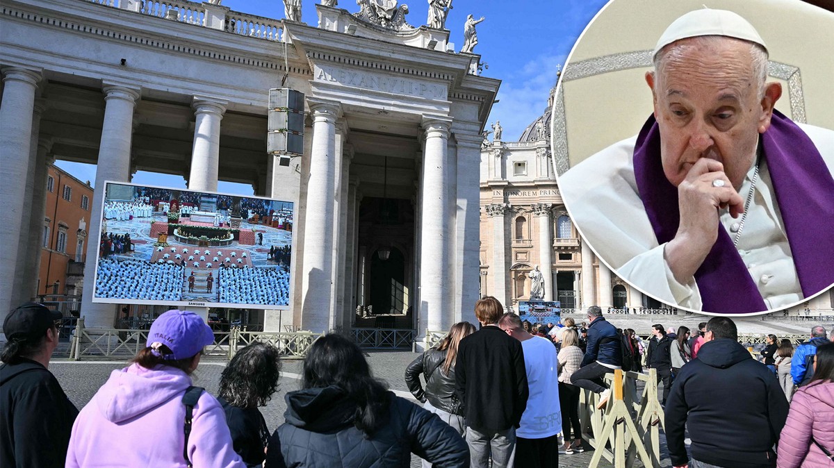 The sick pope suddenly spoke from the hospital. The poignant words were said