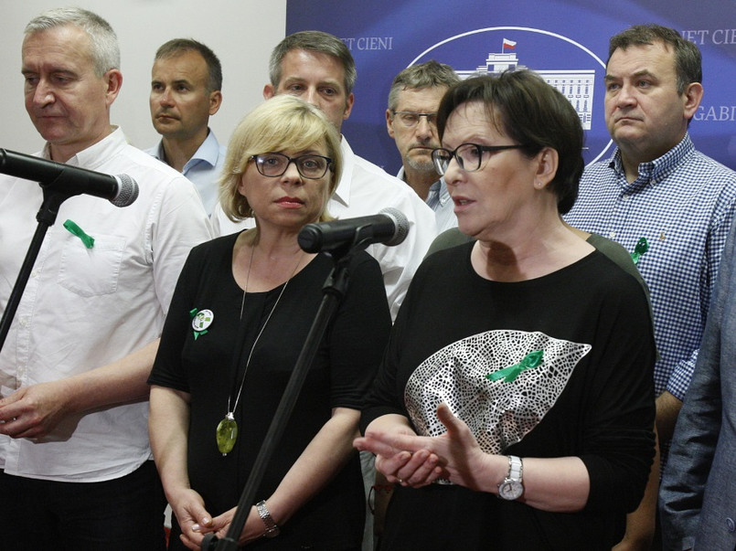 Była pani premier wzięła wczoraj udział w konferencji prasowej Gabinetu Cieni Platformy Obywatelskiej w Białowieży...