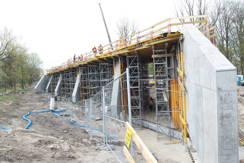 Drogowcy zbudują na Pradze tunel