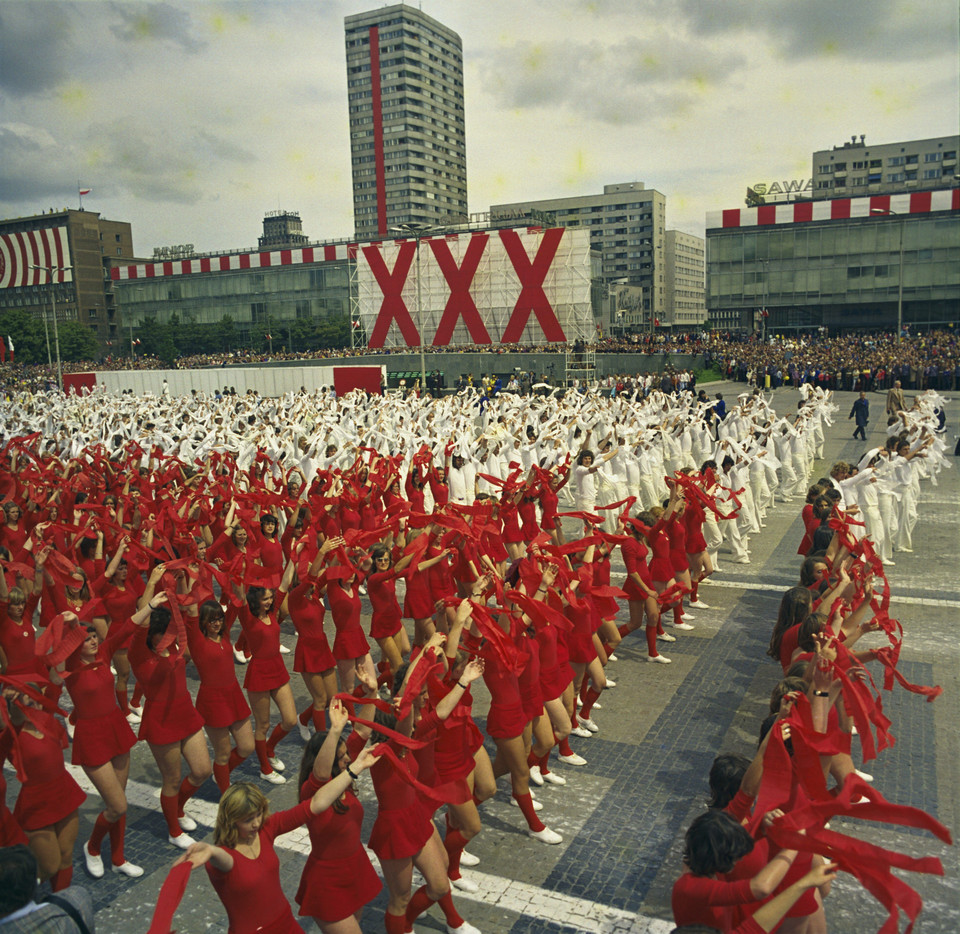 Defilada z okazji XXX-lecia Polski Ludowej w trakcie obchodów Narodowego Święta Odrodzenia Polski, Warszawa, 1974 r.