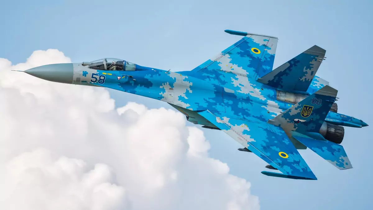 Ukraińskie myśliwce Su-27 mają charakterystyczne niebieskie malowanie