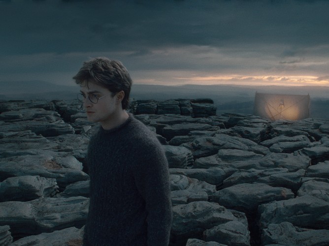 (C) 2010 WARNER BROS. ENTERTAINMENT INC. HARRY POTTER PUBLISHING RIGHTS (C) J.K.R.