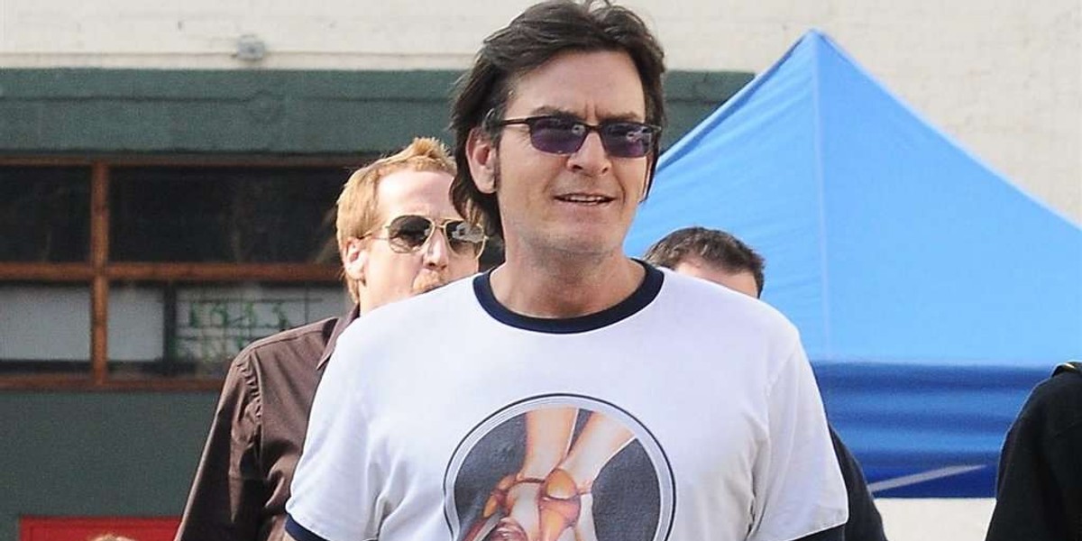 Charlie Sheen będzie leczył