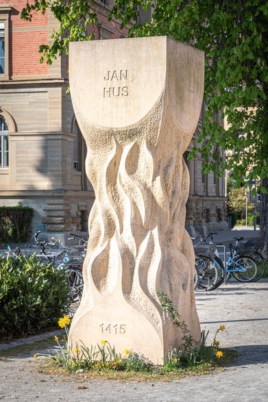 Pomnik w miejscu spalenia Jana Husa podczas soboru w Konstancji w 1415 r.