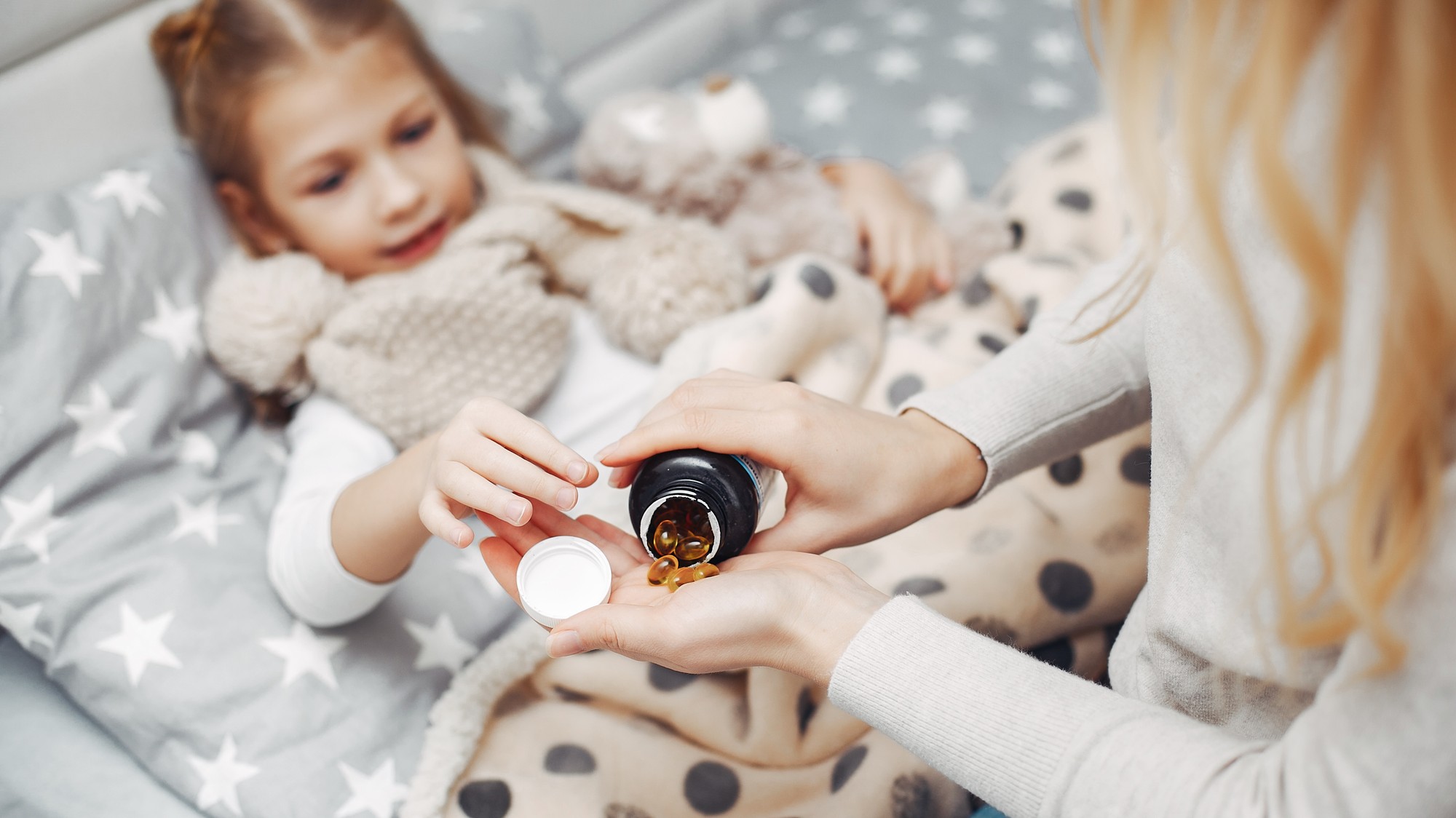 Aké nebezpečenstvo hrozí dieťaťu pri podaní voľnopredajných liekov pre dospelých?