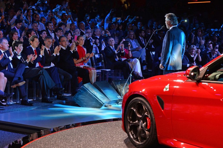 Alfa Romeo Giulia i Andrea Bocelli