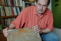 Od lat bada tajemnicę Heweliusza. "W ładowni mogło być coś, za czym stały służby"