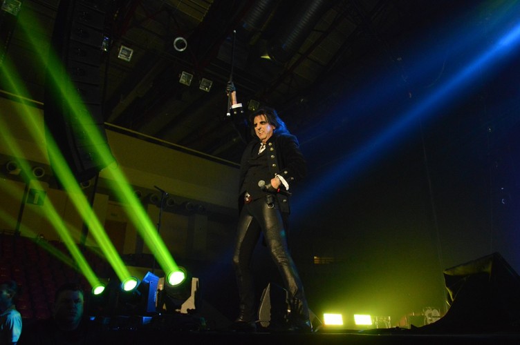 Hollywood Vampires. Warszawa, Torwar, 12 czerwca 2018 roku