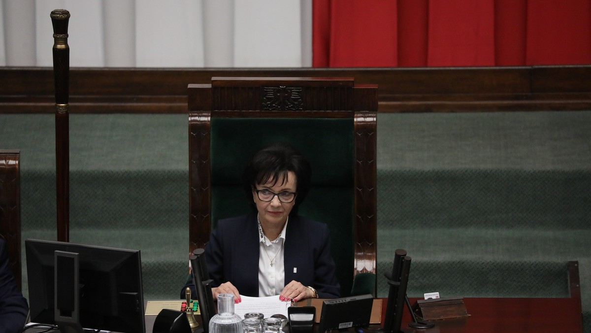 Sondaż: chcą dymisji marszałek Witek