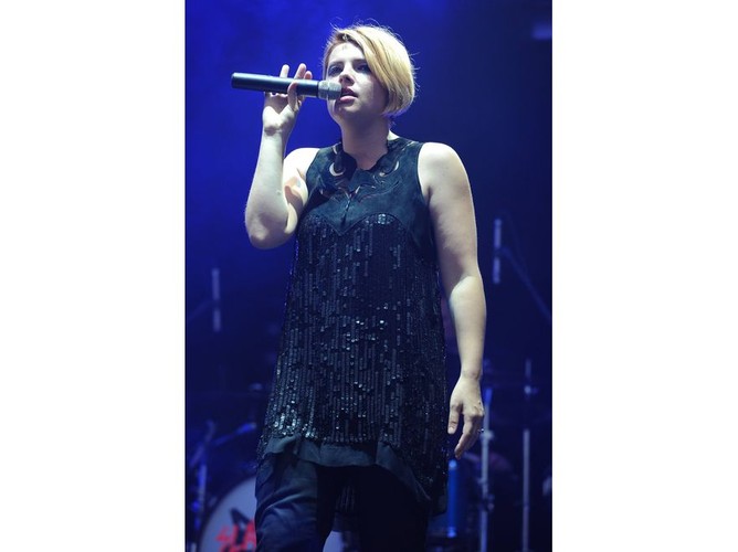 Ania Dąbrowska. Zdaniem Jacykowa gwiazda ma problem z dopasowaniem garderoby do swojej sylwetki. Trudno nie oprzeć się wrażeniu, że Dąbrowskiej zdarza się niepotrzebnie zaakcentować własne mankamenty….