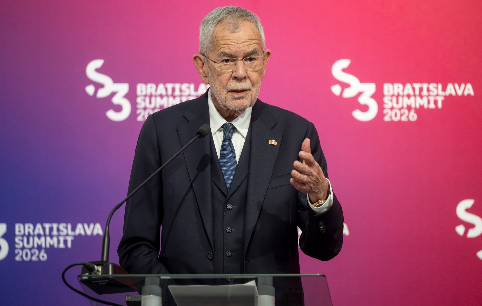 Tlačová konferencia po stretnutí prezidentov krajín Slavkovského formátu v Bratislave.