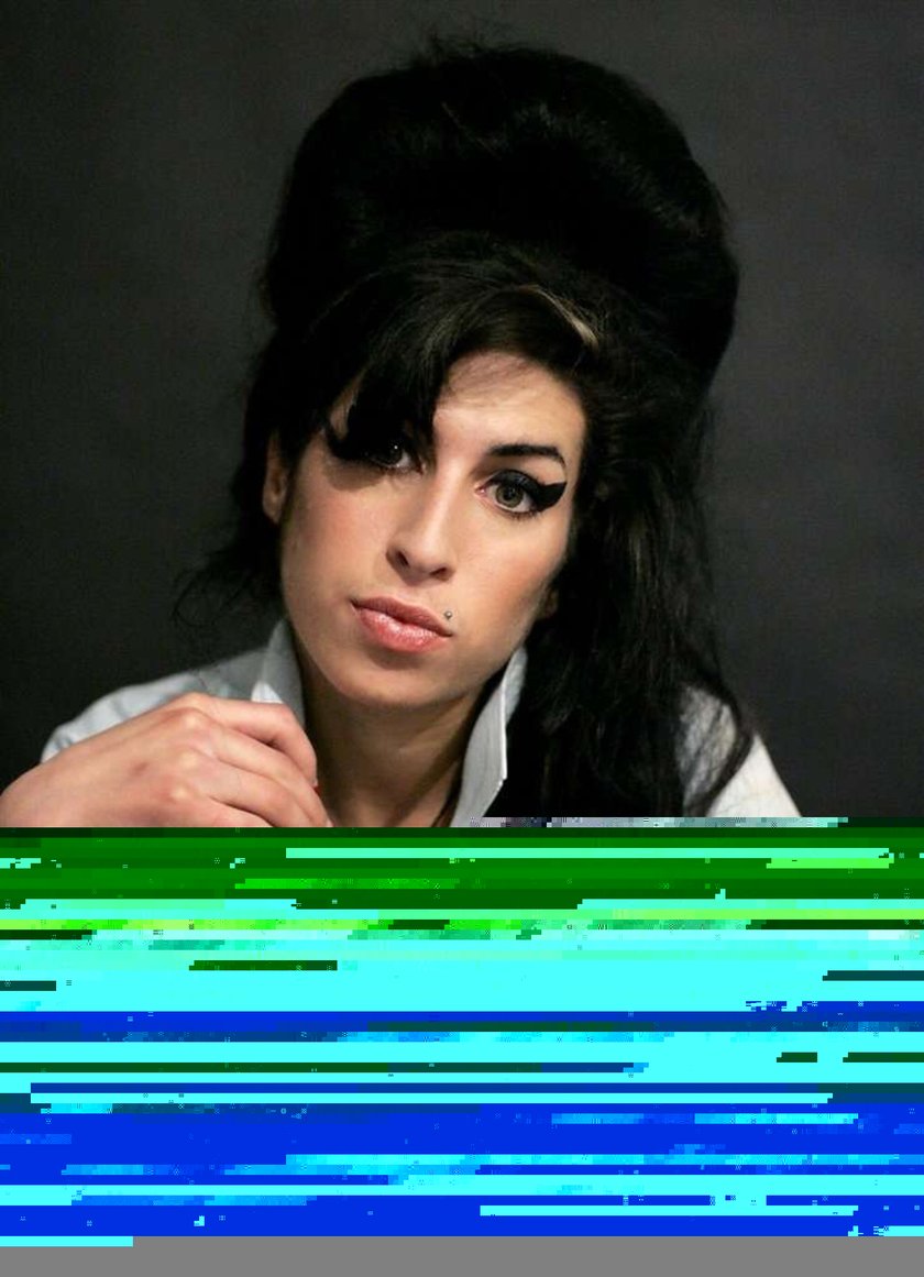 Amy Winehouse nie żyje, bo upiła się po odwyku...