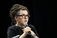 Varga: kolejka chętnych, by Tokarczuk potraktować z liścia, ustawiła się jak po mięso w PRL