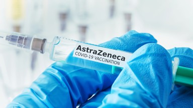 AstraZeneca mniej skuteczna, niż uważano