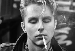 Piotr Zioła patrzy w bardzo dobrą stronę. RECENZJA albumu 'Revolving Door'