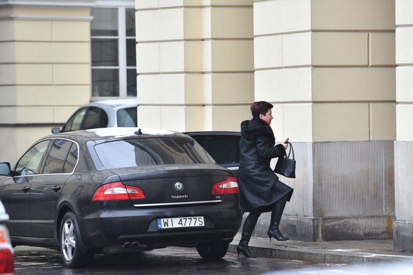 Prezydent nie dba o Służewiec, bo nie musi stać tu w korku